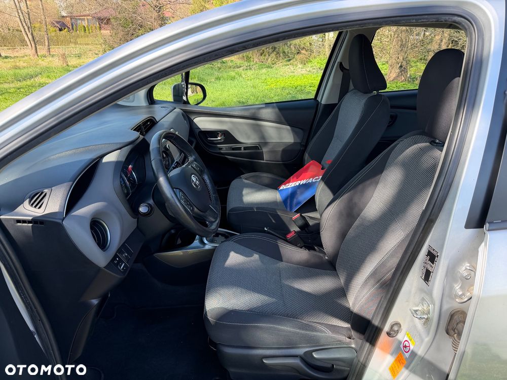 Toyota Yaris - 13