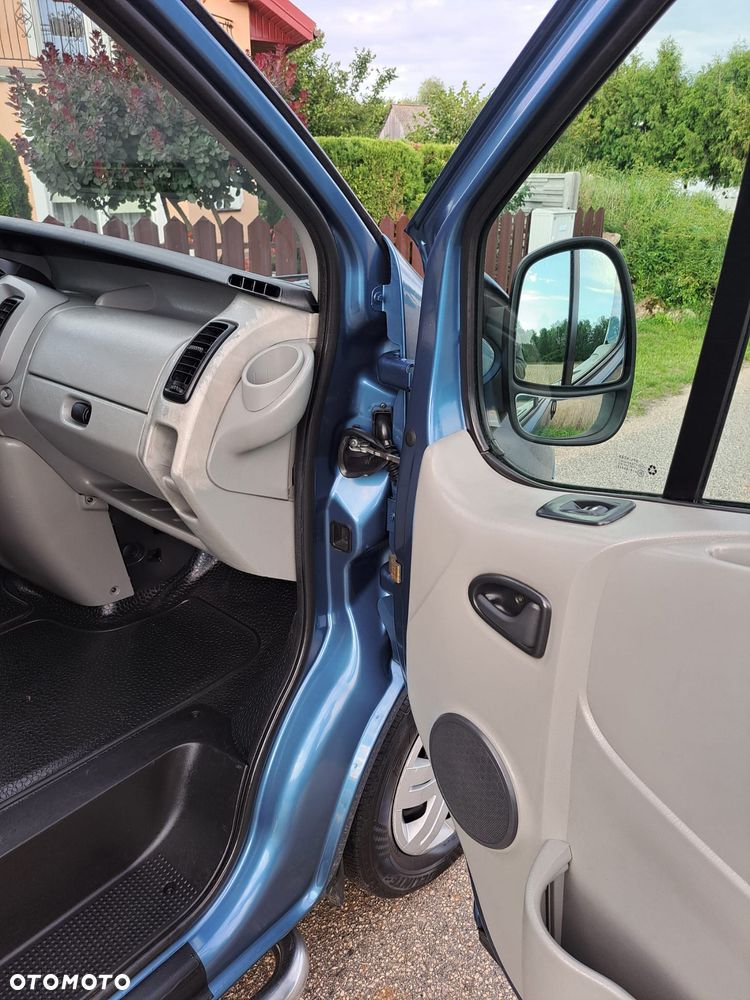 Opel Vivaro - 19