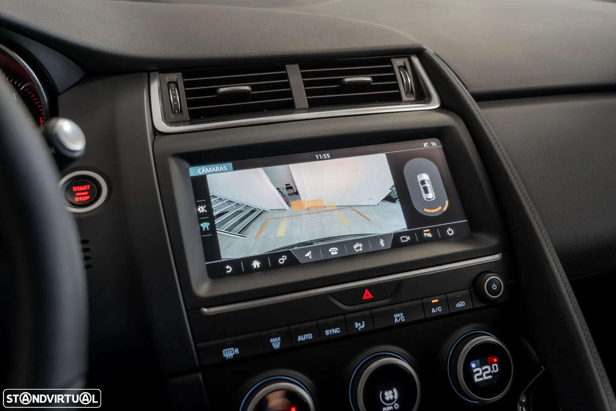 Jaguar E-Pace 2.0 i4D - 17