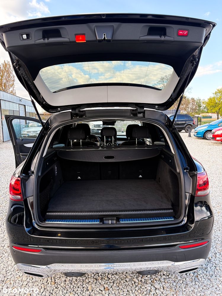Mercedes-Benz GLC - 6