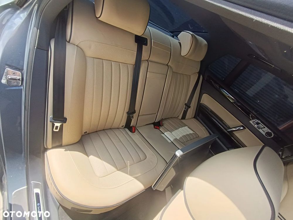 Volkswagen Phaeton - 25