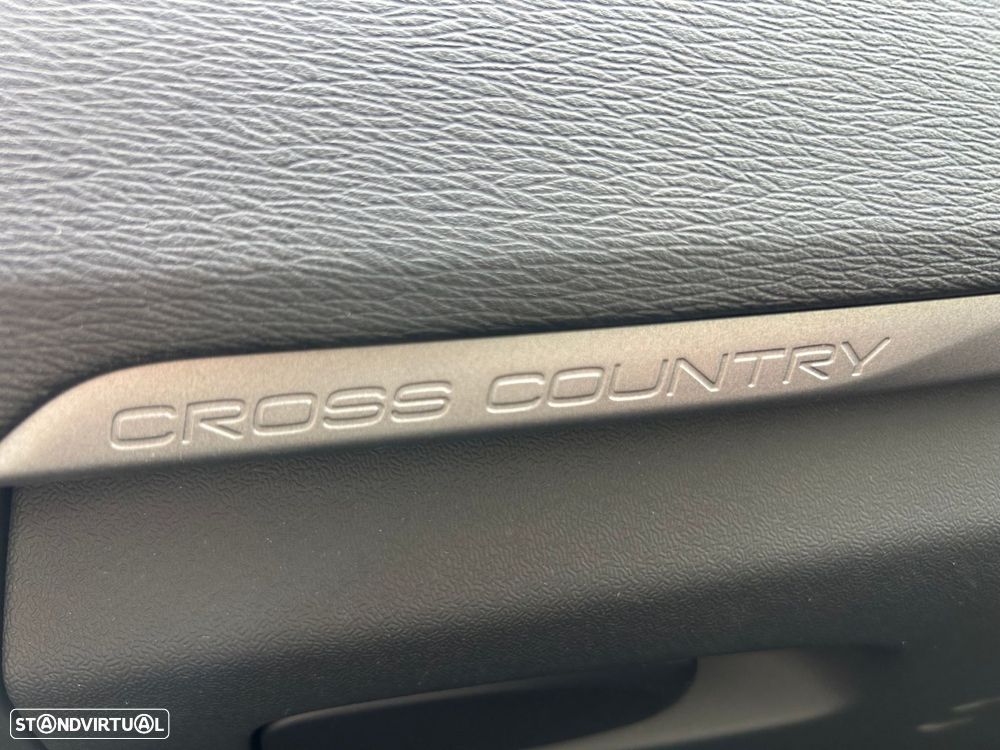 Volvo V40 Cross Country 2.0 D2 VOR - 19