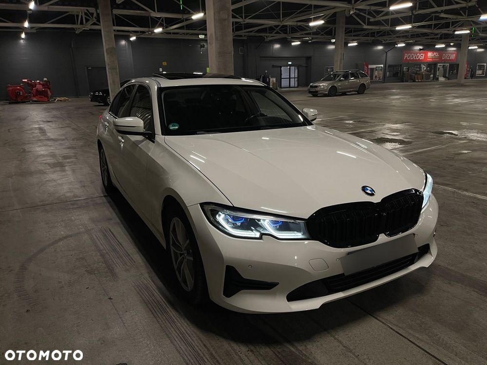 BMW Seria 3 320d Sport Line Shadow - 2