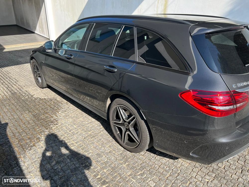 Mercedes-Benz C 300 de AMG Line - 2