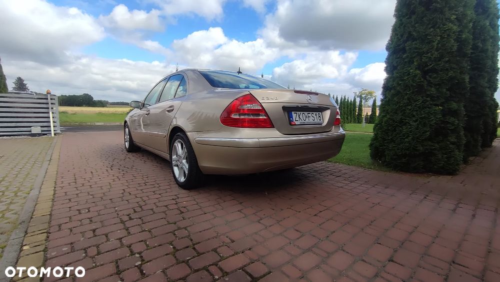 Mercedes-Benz Klasa E - 33