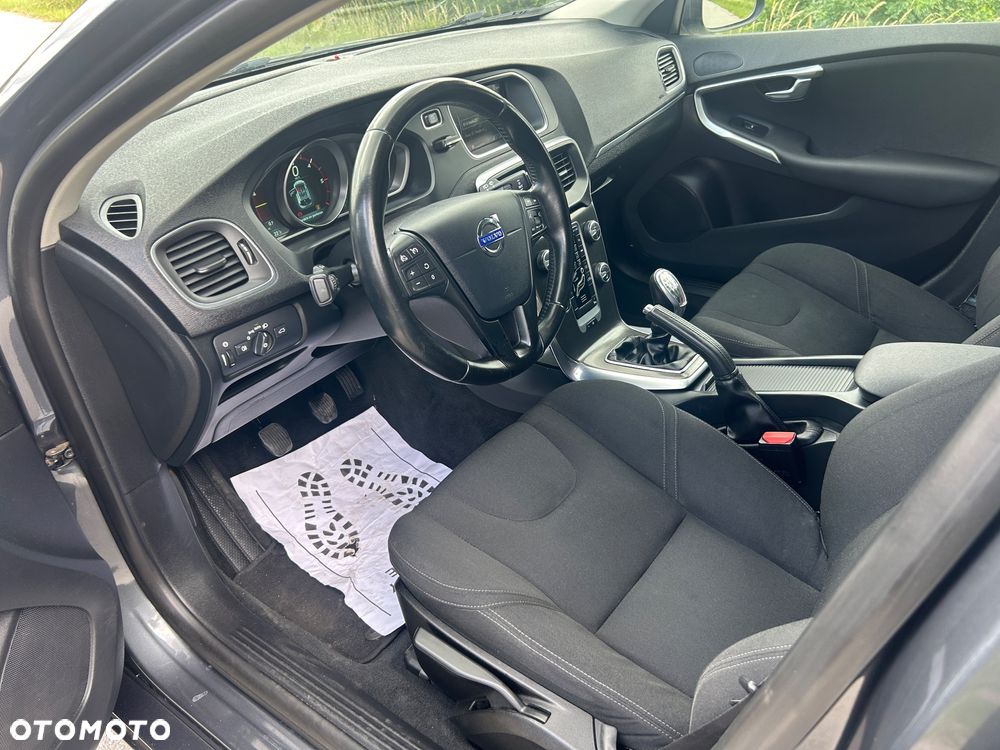 Volvo V40 D2 You - 7