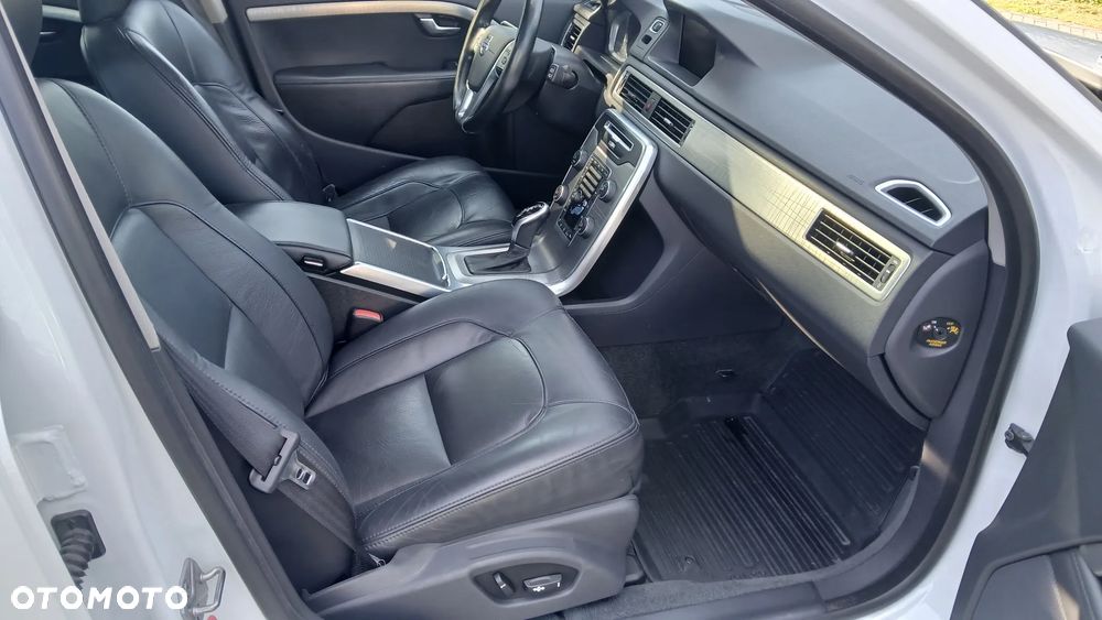 Volvo XC 70 D5 AWD Geartronic Summum - 18
