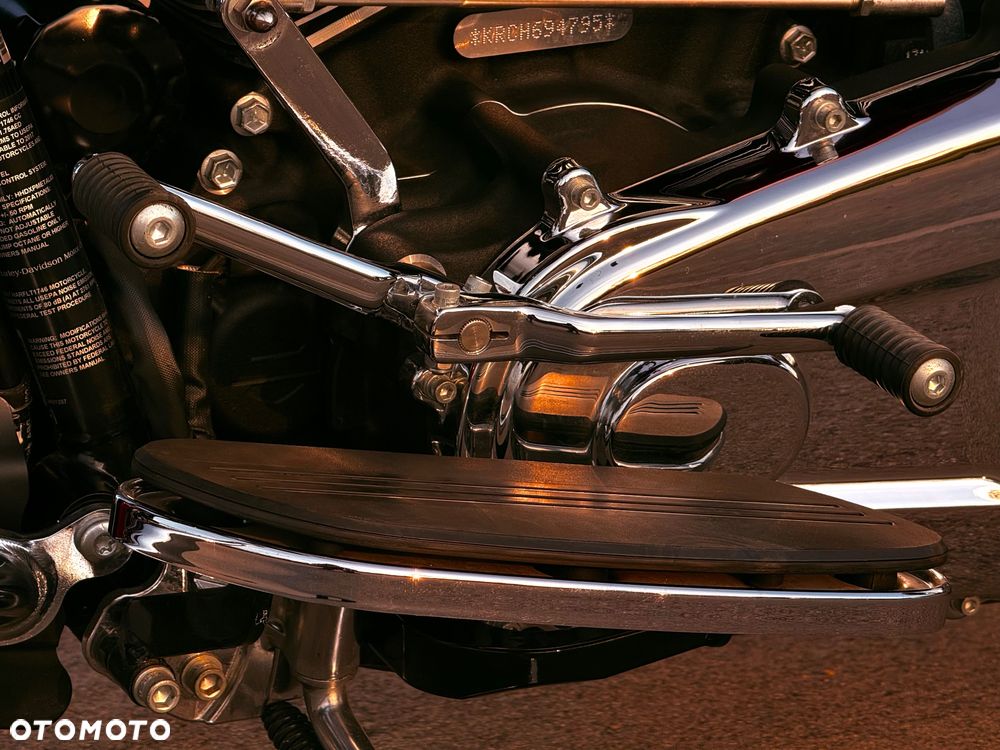 Harley-Davidson Touring Street Glide - 27