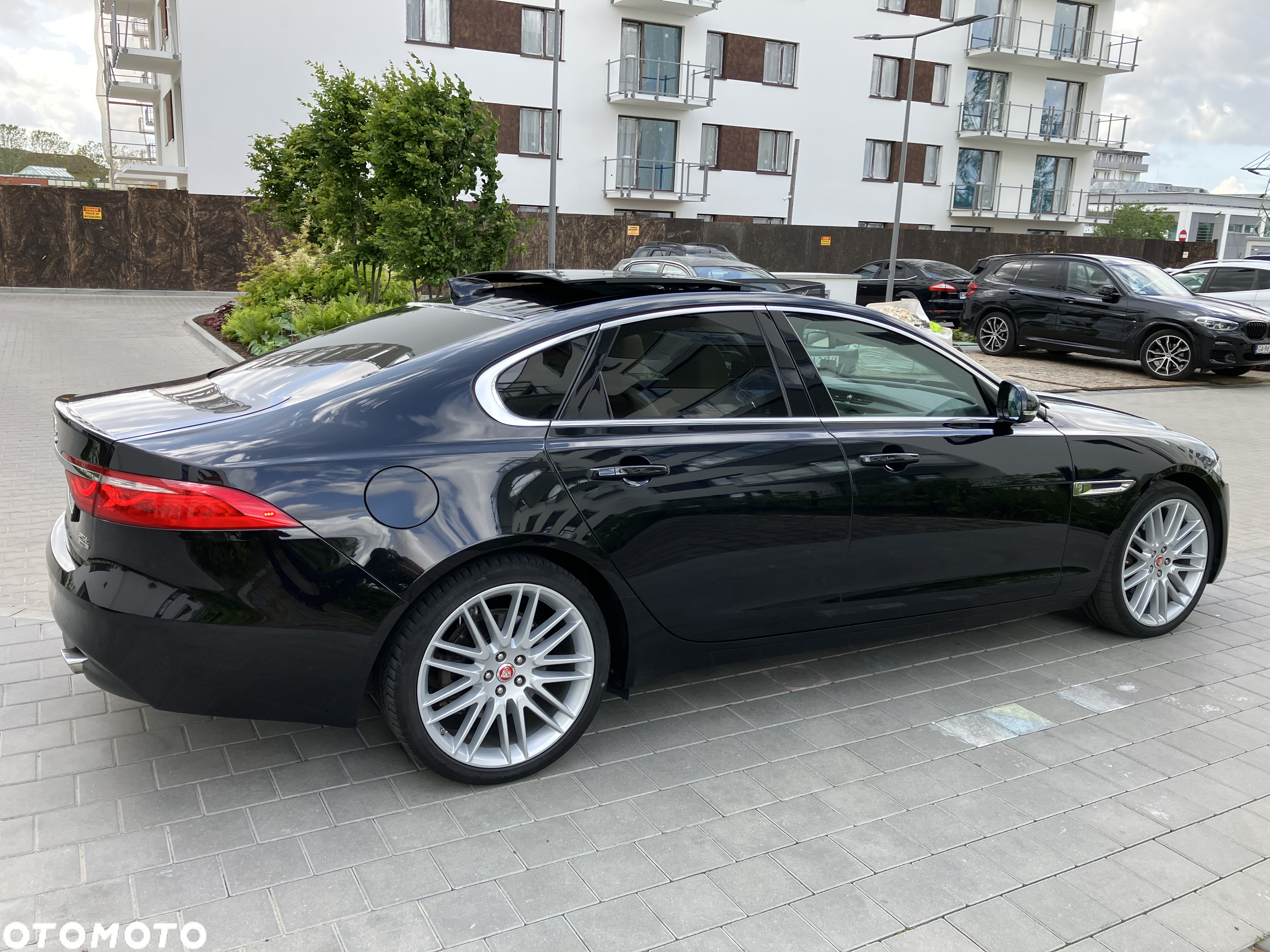 Jaguar XF 2.0 T AWD Portfolio - 3
