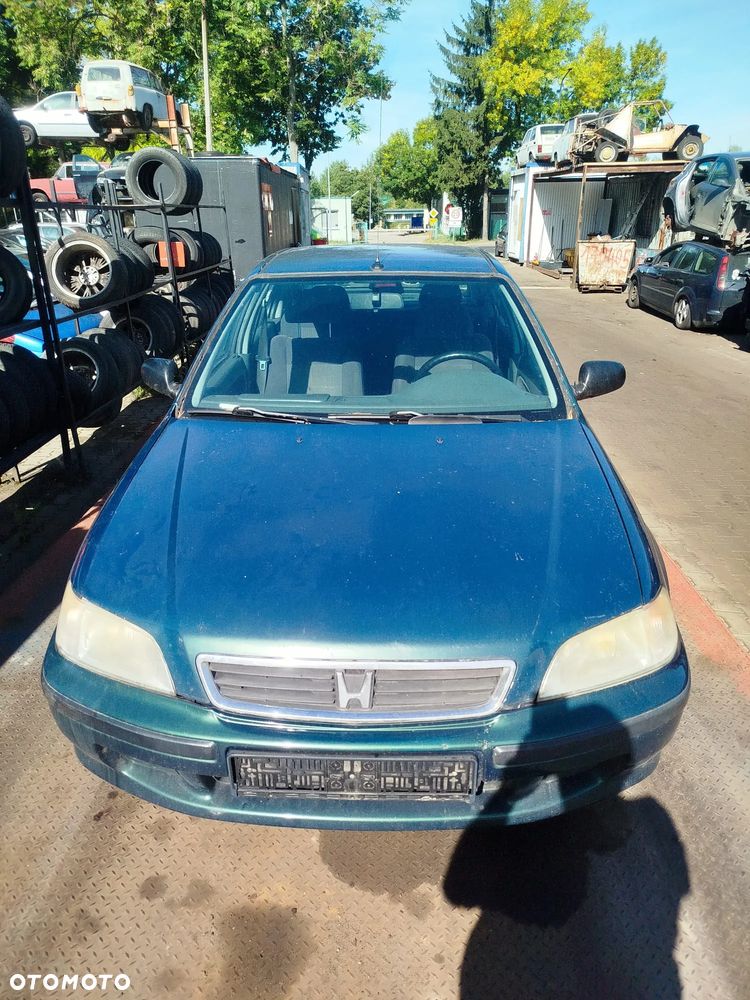 Honda Civic 6 na części.