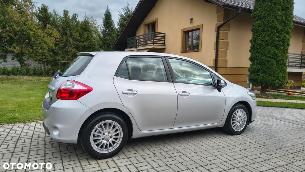 Toyota Auris - 7