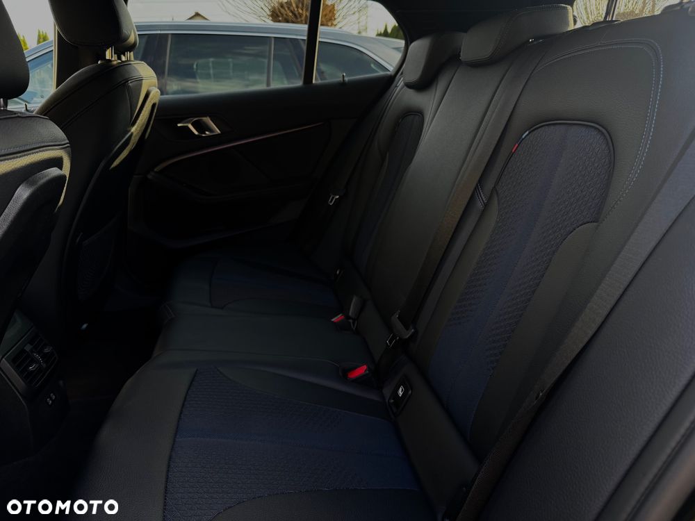 BMW Seria 1 118d M Sport - 12