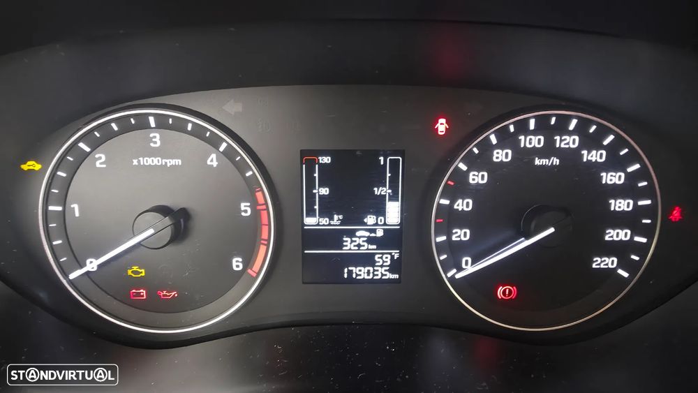 Hyundai i20 1.1 CRDi Access - 9