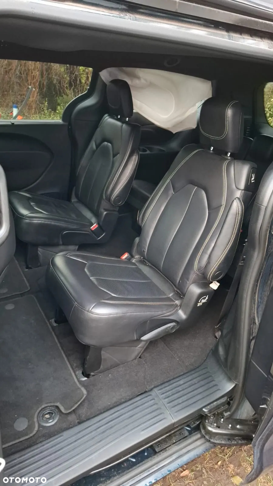 Chrysler Pacifica - 23