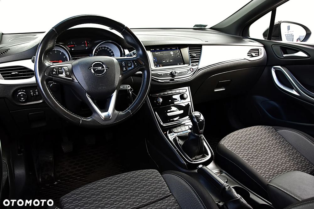 Opel Astra V 1.2 T GS Line S&S - 23