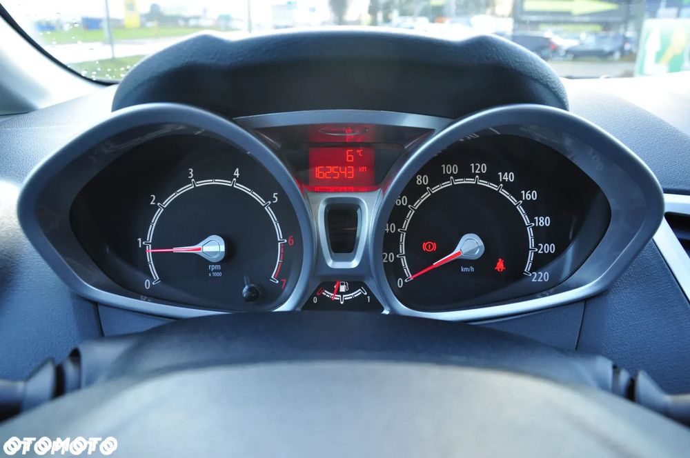 Ford Fiesta 1.25 Titanium - 10