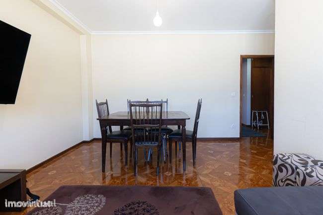 Apartamento T4 em Mafamude – Excelente Localização e Exposição Solar - Grande imagem: 4/20