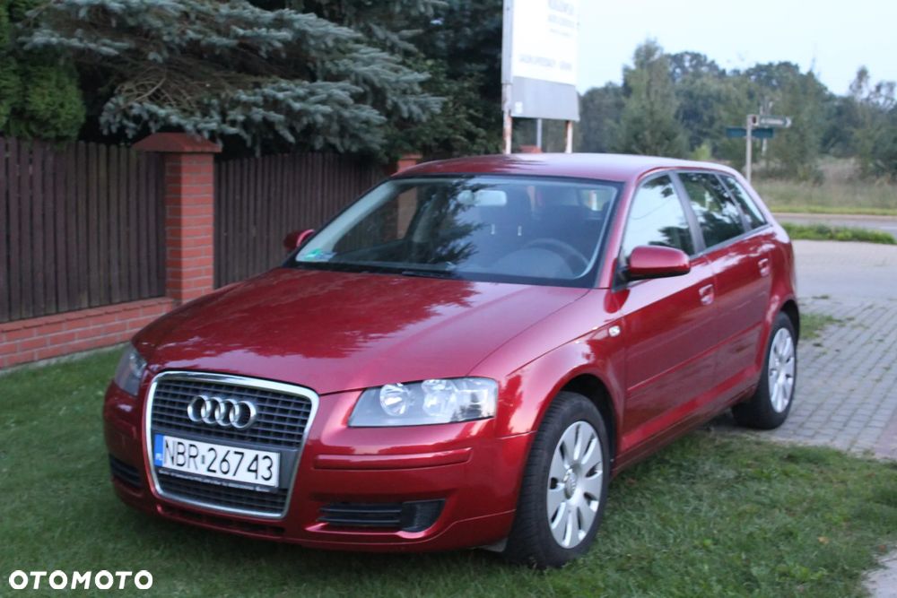 Audi A3 Sportback 1.6 Ambiente - 9