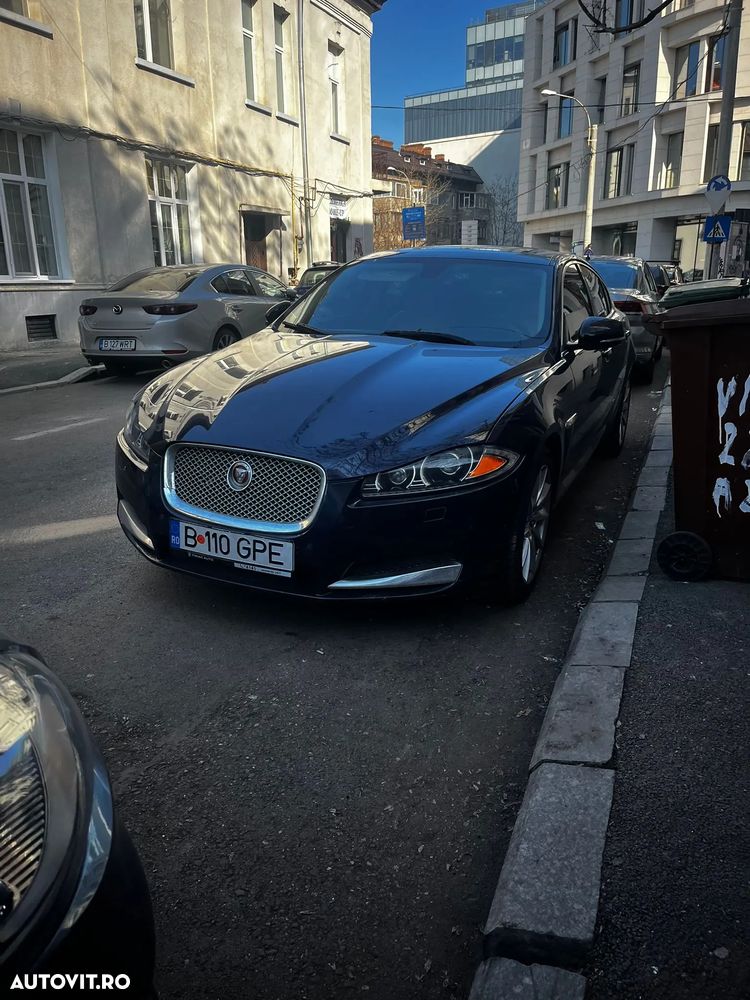 Jaguar XF 25t RWD Portfolio - 2