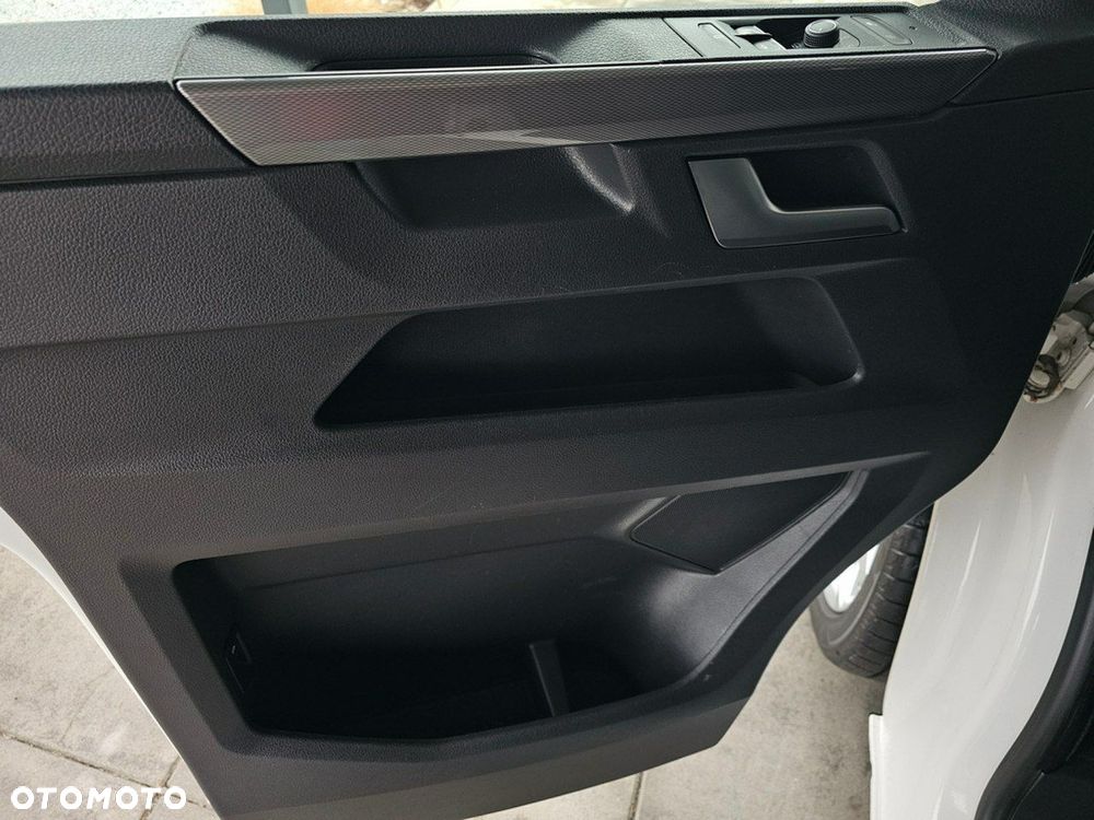 Volkswagen Multivan - 14