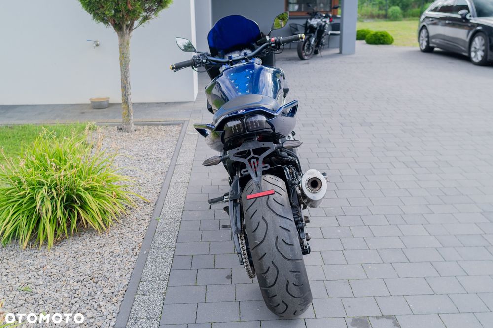 Yamaha FZ - 4