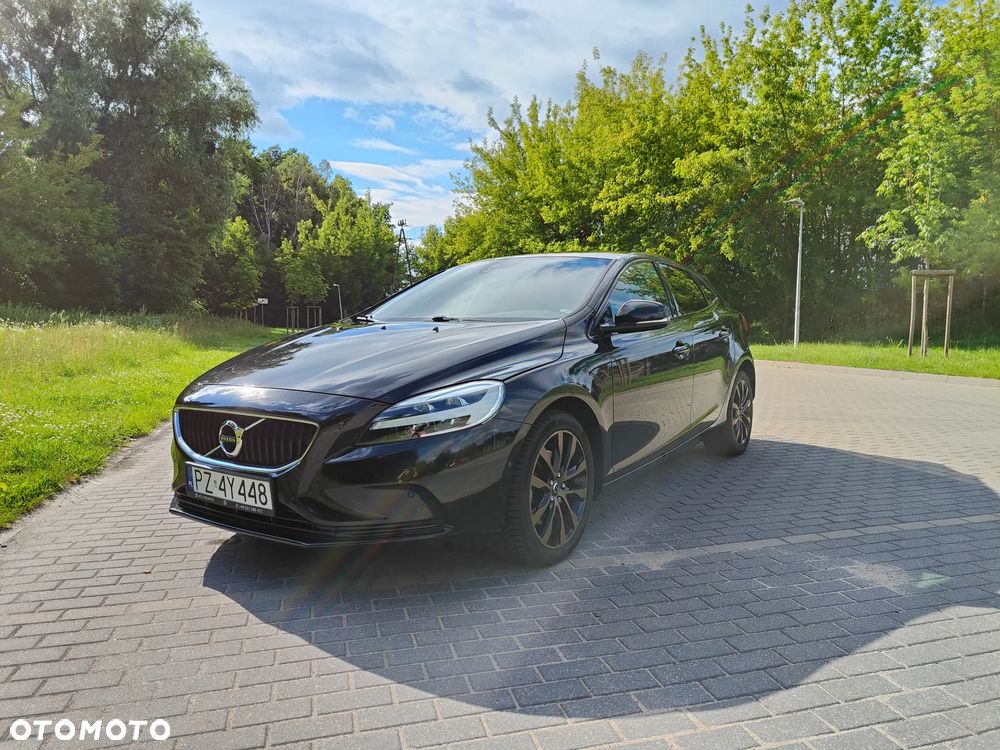 Volvo V40 T3 Drive-E Dynamic Edition - 1