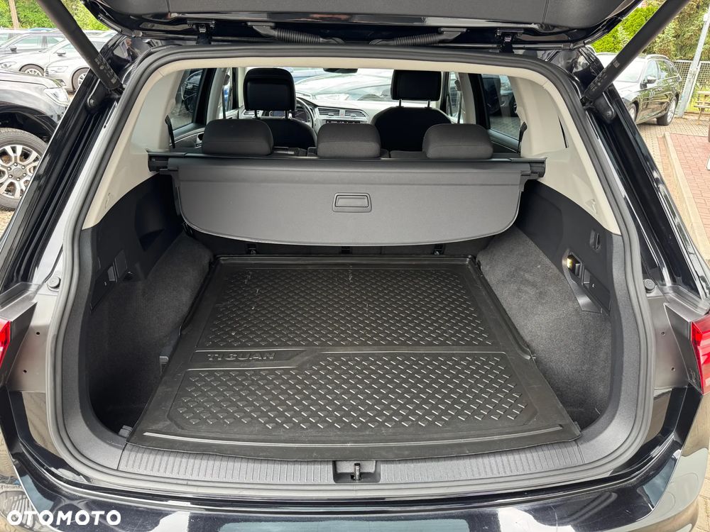 Volkswagen Tiguan Allspace 2.0 TDI Life DSG - 17