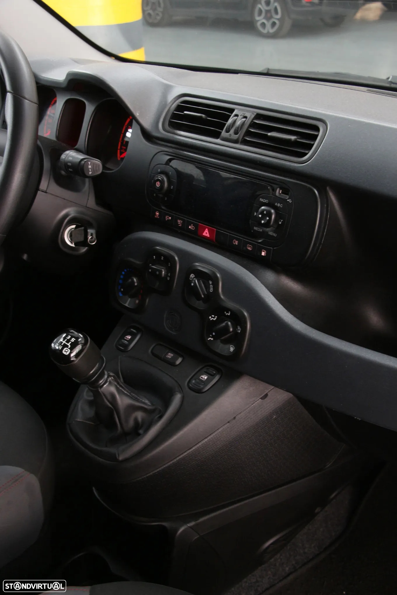 Fiat Panda 1.2 Lounge GPL Bi-Fuel - 24