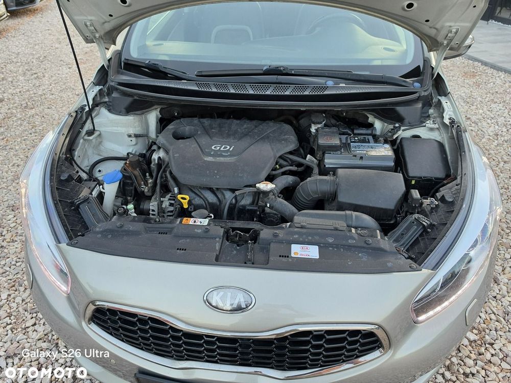 Kia Ceed - 41