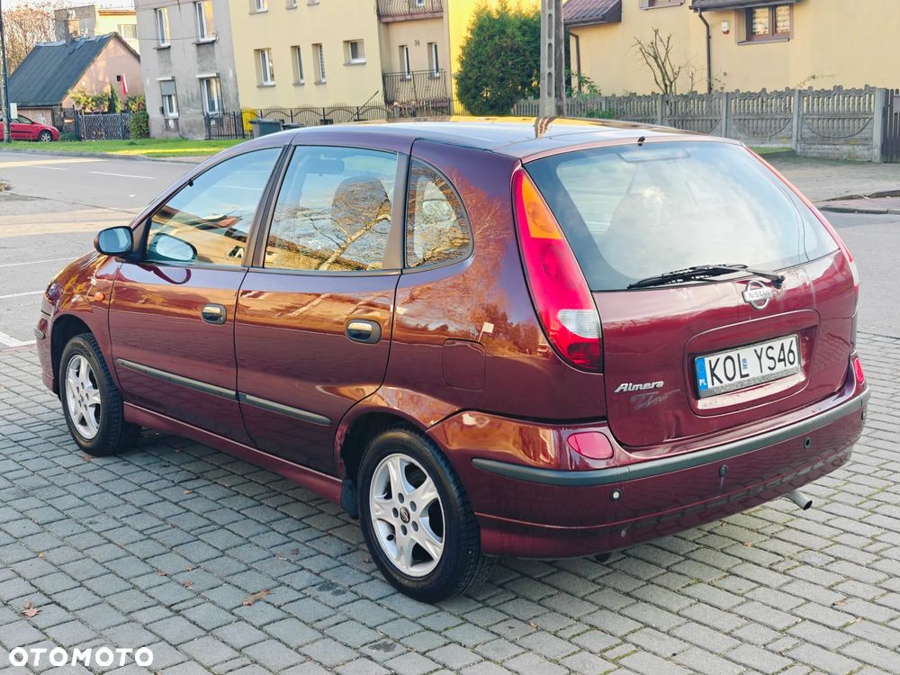 Nissan Almera Tino 1.8 Comfort High - 11