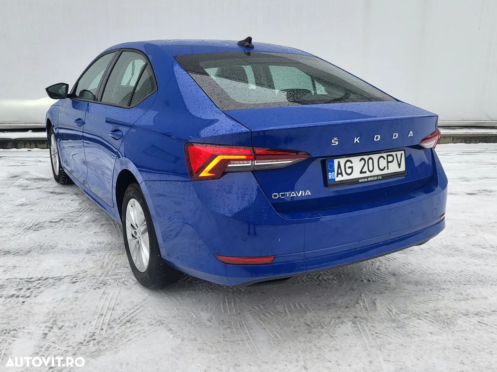 Skoda Octavia 2.0 TDI DSG Ambition - 3