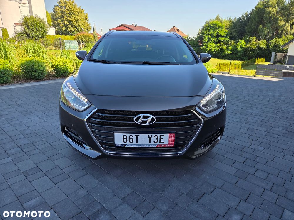 Hyundai i40 Kombi blue 1.7 CRDi Premium - 2