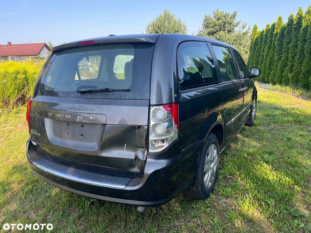 Dodge Grand Caravan 3.6 Express - 8