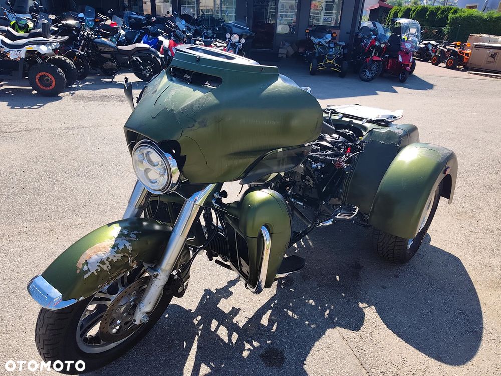 Harley-Davidson FLHTCU Ultra - 1