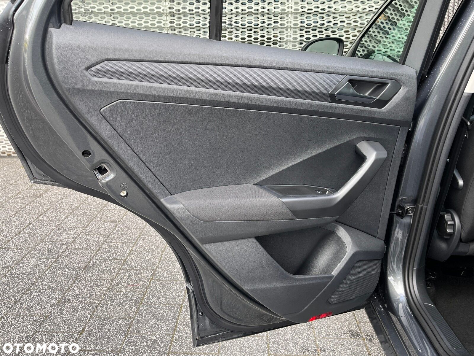Volkswagen T-Roc 1.5 TSI Life Plus DSG - 11