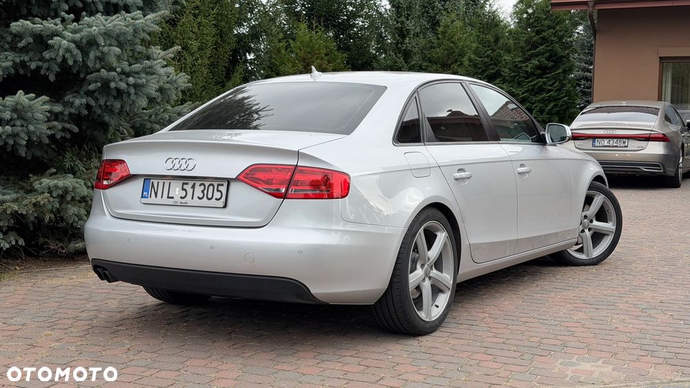 Audi A4 Limousine - 6