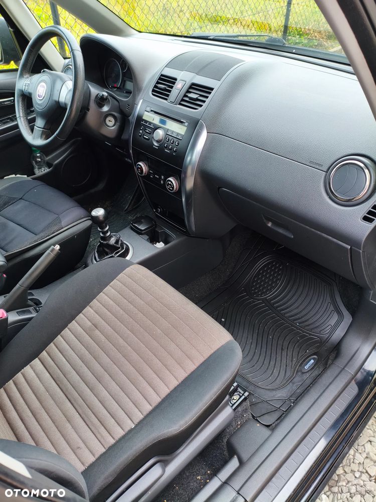 Fiat Sedici - 13