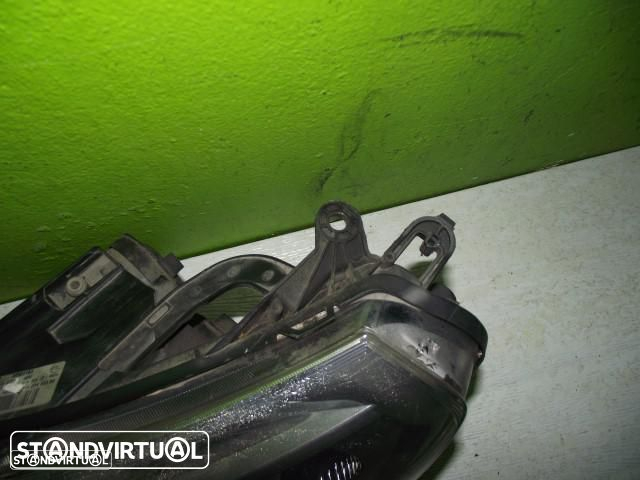 Farol Esquerdo Citroen Jumpy - 2007 / 2016 - 4