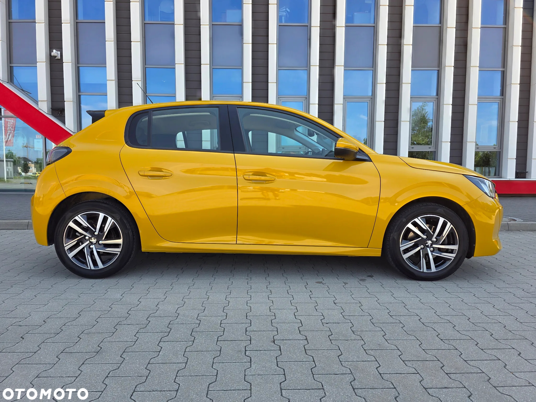 Peugeot 208 Hybrid 110 e-DSC6 Style - 4