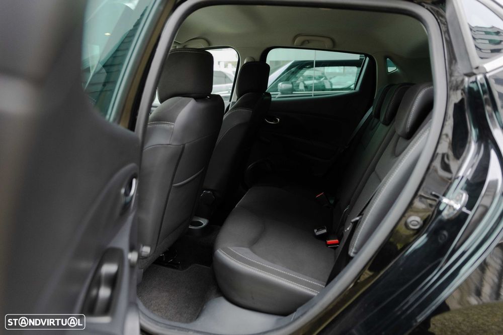 Renault Clio 0.9 TCe Limited Bi-Fuel - 17