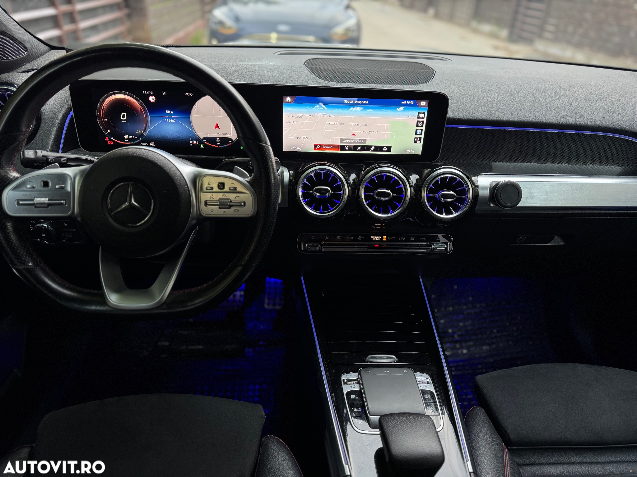 Mercedes-Benz GLB 250 4MATIC Aut. - 4
