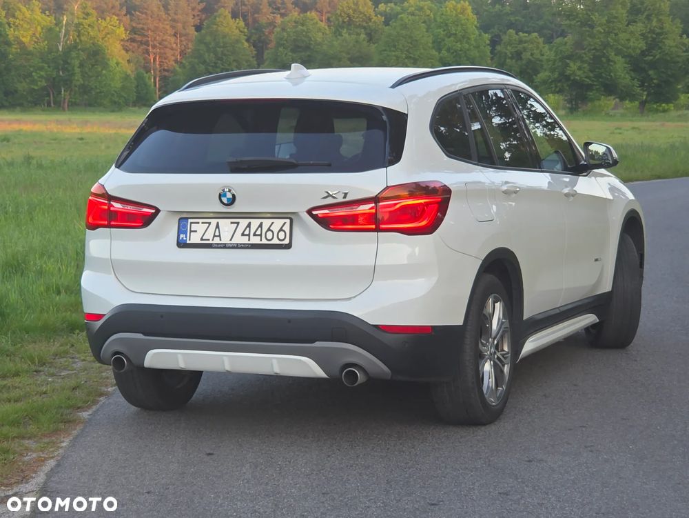 BMW X1 xDrive20d - 37