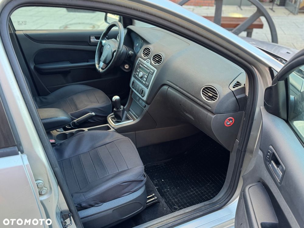 Ford Focus - 9