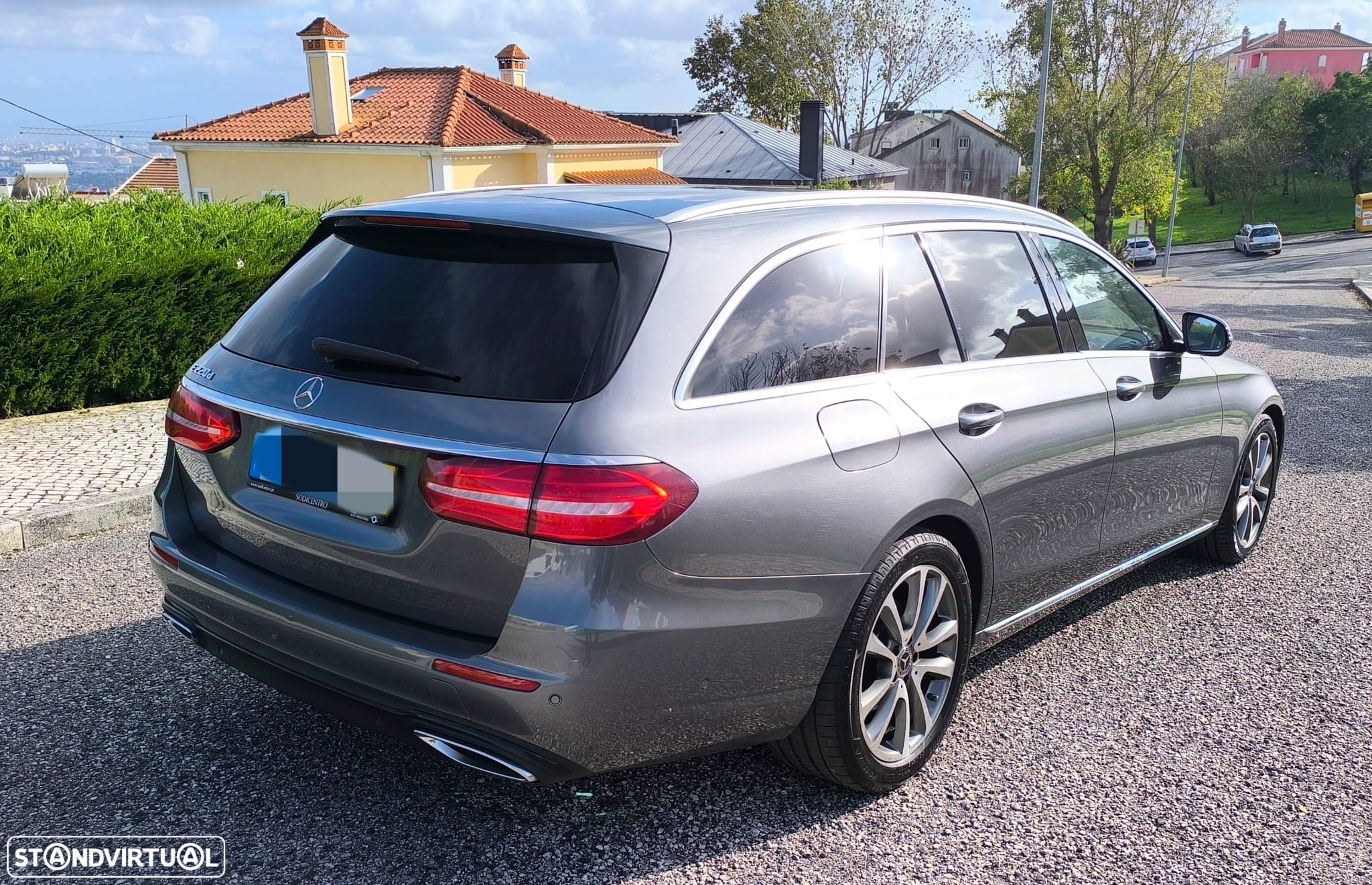 Mercedes-Benz E 220 d Avantgarde 7L - 3