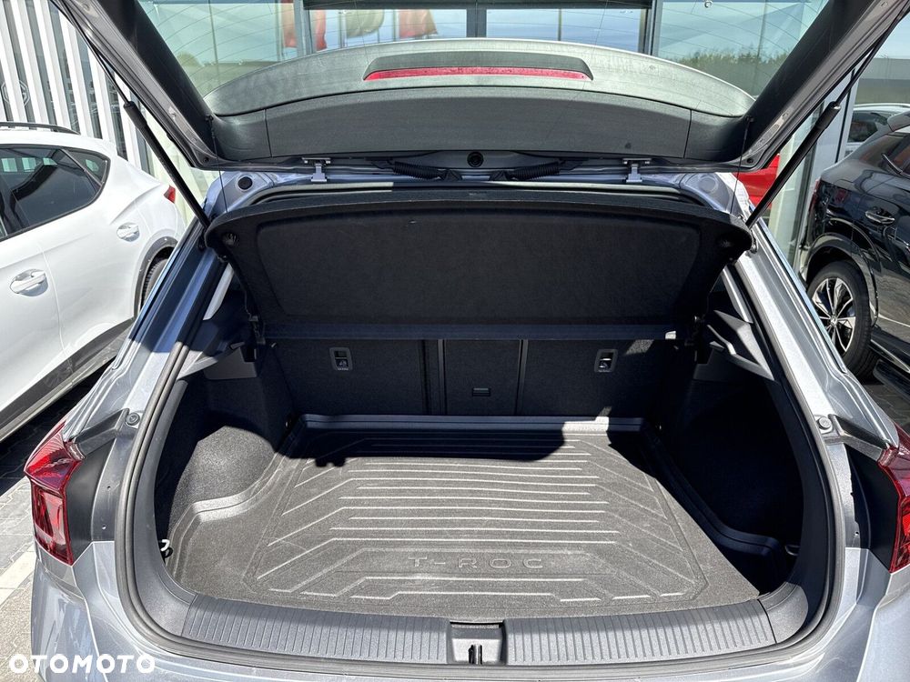 Volkswagen T-Roc - 18
