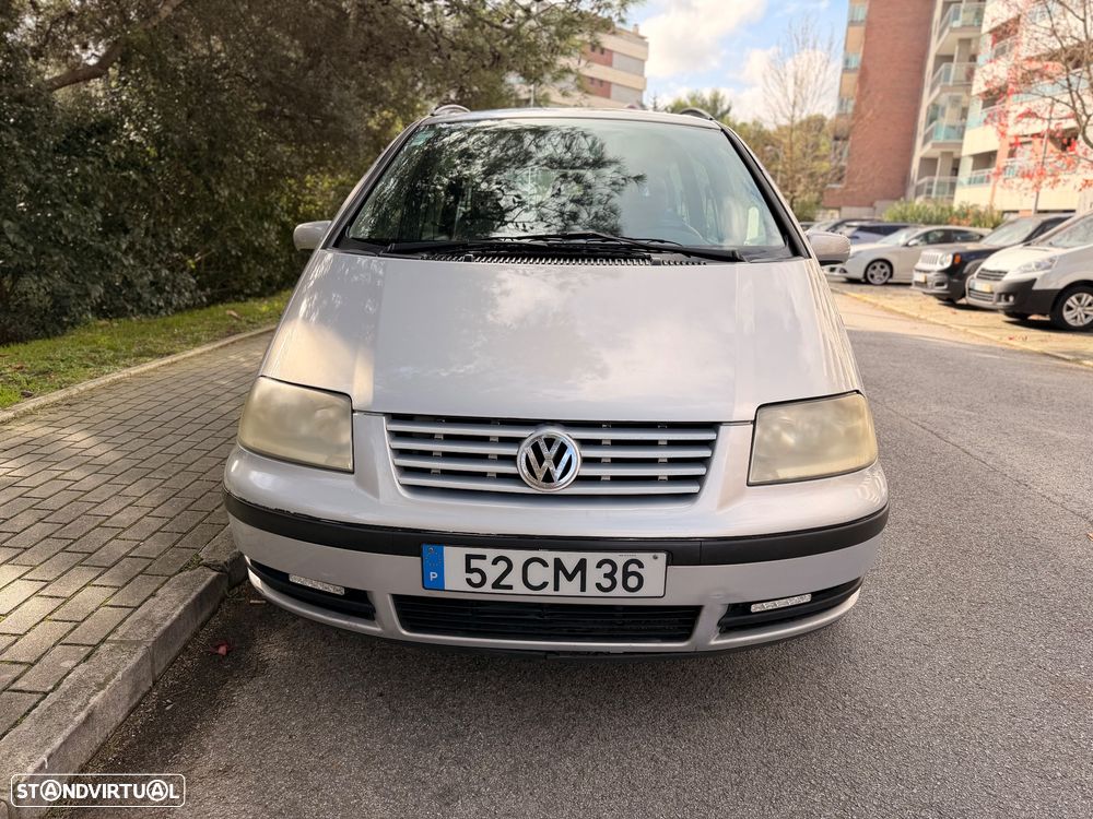 VW Sharan 1.9 TDI Comfortline Family - 2