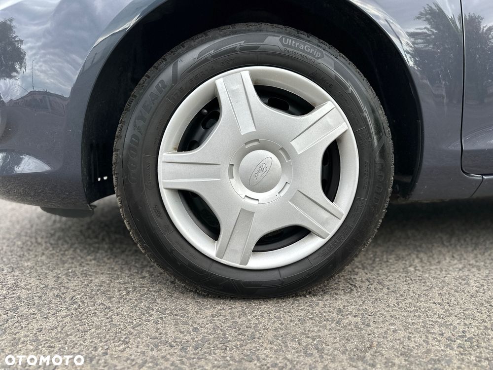 Ford Fiesta 1.25 Titanium EU5 - 4