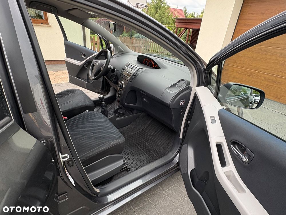 Toyota Yaris 1.33 VVT-i Life - 19