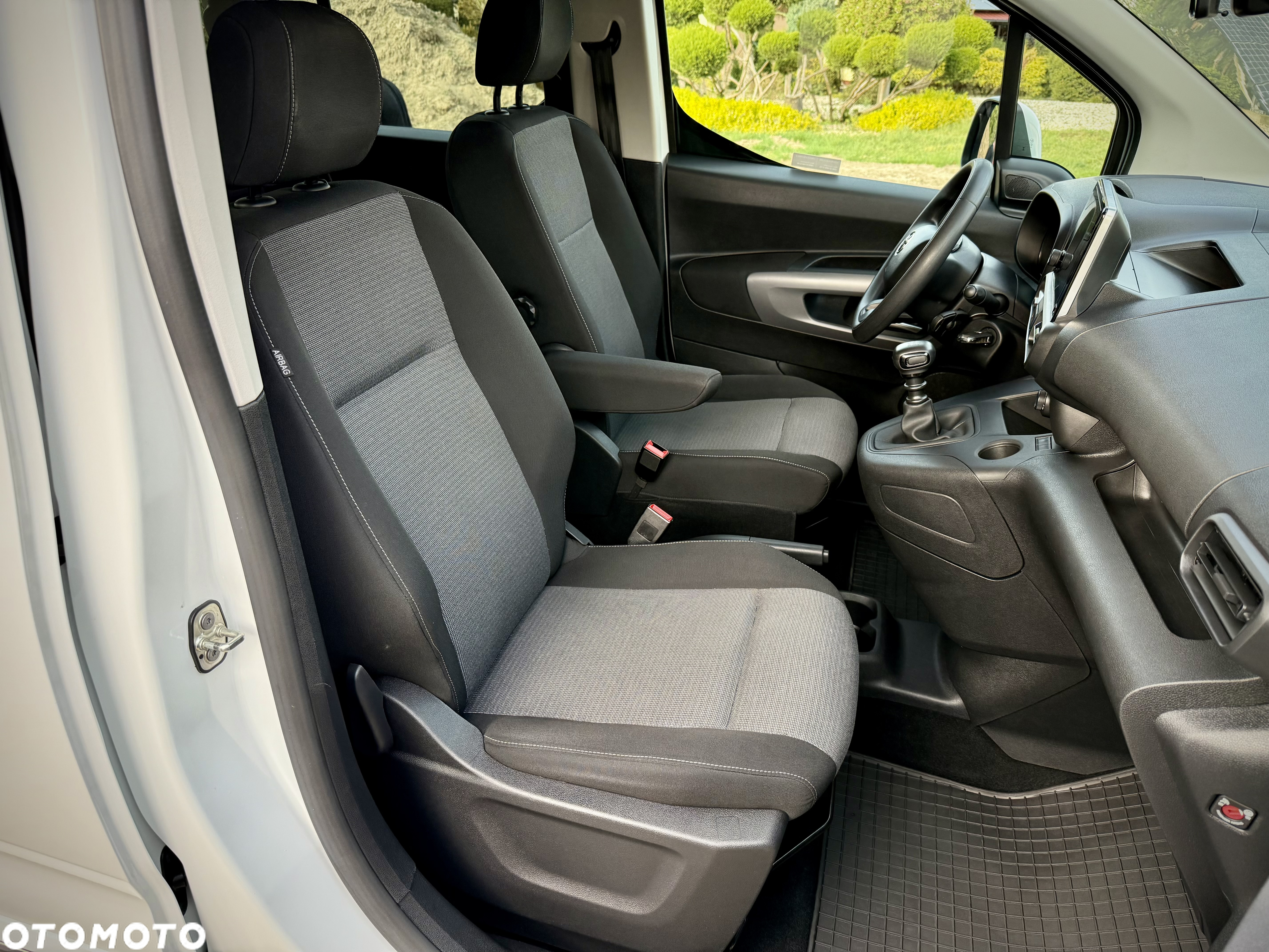 Toyota Proace City Verso Long 1.5 D-4D Business - 19