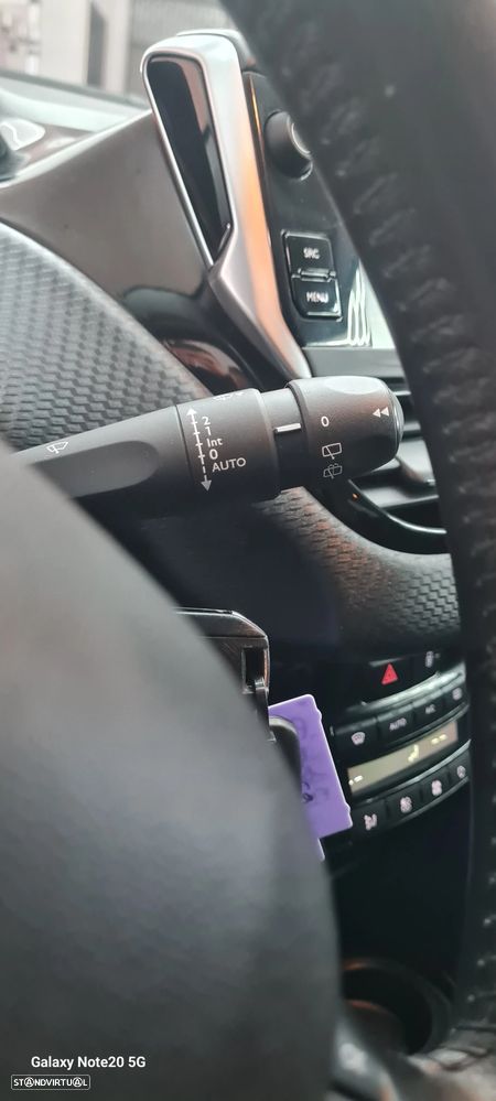 Peugeot 2008 BlueHDi 100 STOP & START Signature - 31